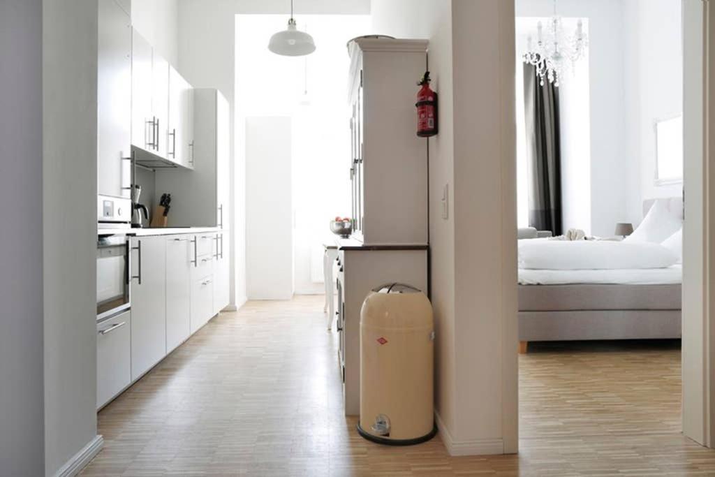 Sc 06 By Rockchair Apartments L Superhost Status L 4 Bedrooms Boxspringbeds 2 Bathrooms Balcony Elevator - Cozy Family & Business Flair Welcomes You! Berlin Exterior foto