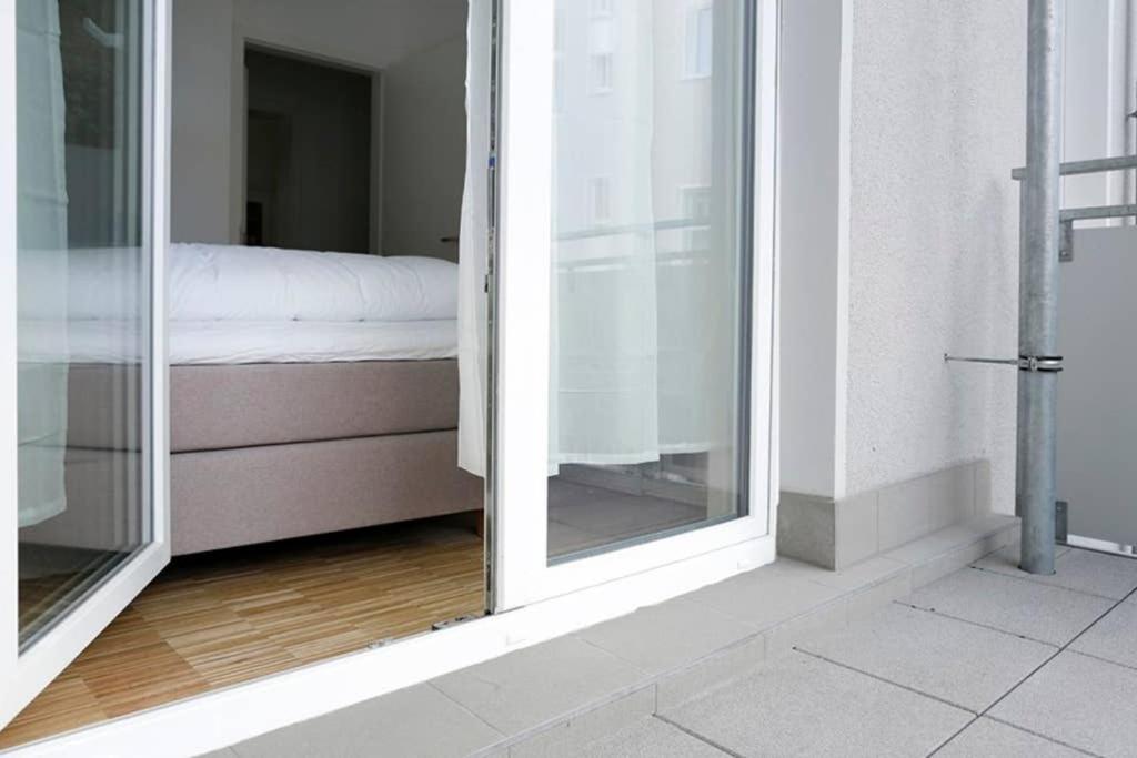 Sc 06 By Rockchair Apartments L Superhost Status L 4 Bedrooms Boxspringbeds 2 Bathrooms Balcony Elevator - Cozy Family & Business Flair Welcomes You! Berlin Exterior foto